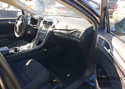 2016 Ford Fusion Se z USA, uszkodzony, nr VIN 3FA6P0T93GR216473